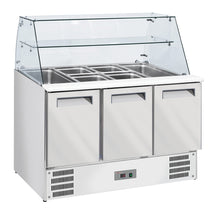 Diverso Saladette mit gewölbter Glasscheibe, 4xGN1/1-150 mm + Reserve 3 Türen.GN 1/1