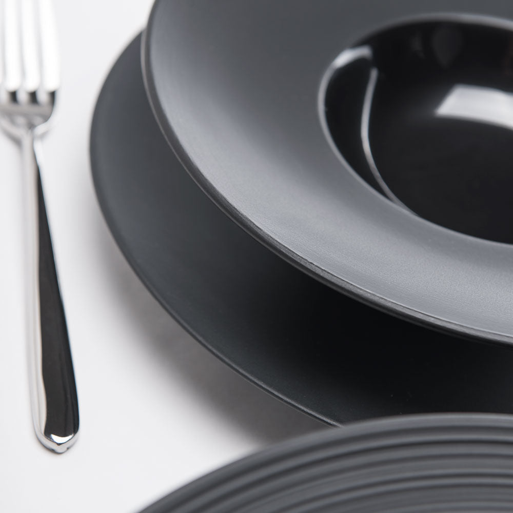 Stalgast Porzellan Suppenteller aus der Serie Gourmet Kontrast, schwarz, Ø 305 mm
