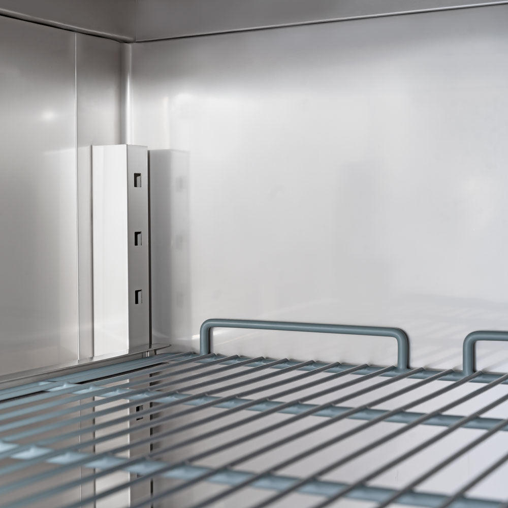 Stalgast Starline Edelstahl-Tiefkühlschrank, GN 2/1, 740x830x2010 mm (BxTxH), 0,48 kW