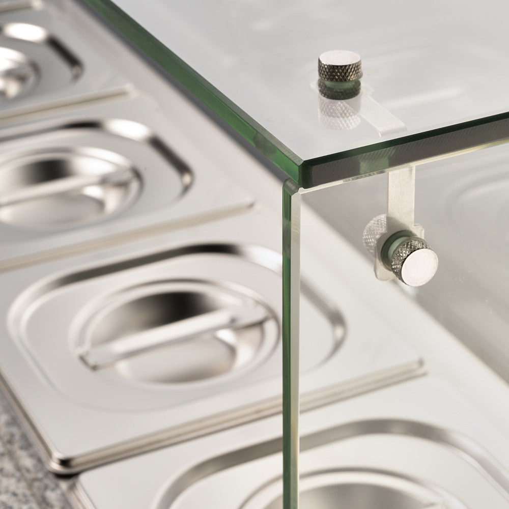 Stalgast Starline Pizzatisch mit Glasabdeckung, 3-türig, GN 1/1, Aufnahme 8x GN 1/6, 1365x700x1090 mm (BxTxH)