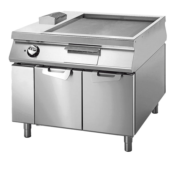 Elektro-Grillplatte glatt auf Unterbau mit Türen, Bedienung beidseitig